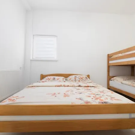 Apartman Barisic 1 *